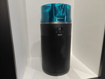 Dyson sorprende relanzando su icónico ventilador sin aspas y presenta un secador de pelo aún más compacto y ligero