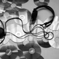 Las discográficas acusan a Suno AI de usar canciones de YouTube sin permiso para entrenar su inteligencia artificial 9 Las discográficas acusan a Suno AI de usar canciones de YouTube sin permiso para entrenar su inteligencia artificial